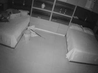voyeurcam-casa-salsa-versus-room