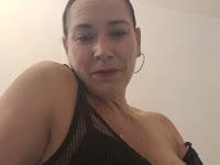 Sexy and elegant woman who will appreciate your conversation and your gentlemanly company.