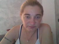 I am beautiful, intelligent, with a sense of humor, I like cooking, dancing, and horseback riding