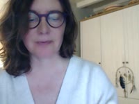 Fresh Mint Tea — recipe.
You’ll need:
A handful of fresh mint leaves. Hot water, just shy of a boil. A drizzle of honey, if you like it sweet. Optional: a slice of lemon, for that teasing sharpness.How to make it:
Start by waking the mint.
Don’t rush it — roll the leaves gently between your palms until their perfume rises.
Lay the leaves in your cup or teapot.
Pour the hot water — slowly.
Watch it swirl.
Wait. Three minutes. Maybe four.
Taste.
Sip it slowly.