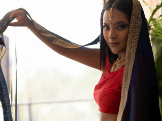 cam stripper AnoukChopra