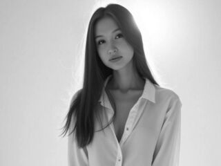 free online chat AstridManning