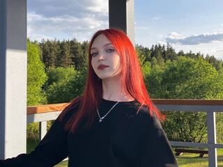 beautiful cam girl MagaretMontie