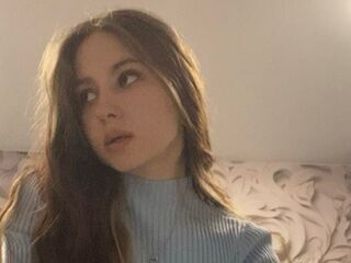 camgirl fingering wet pussy MalissaHans