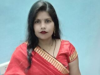 kinky webcam model SaronLey