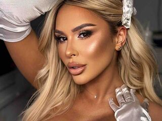 shaved pussy web cam SelenaVoss