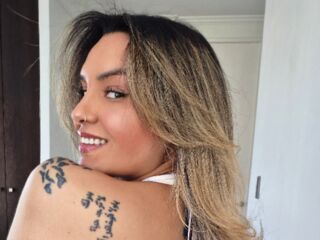 webcamgirl chat room JuliettaDiaz