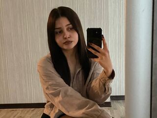 masturbating girl SharlaGeerdes