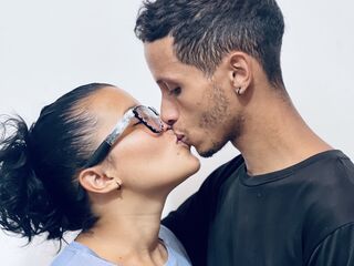 chat live cam LuisaAndVictor