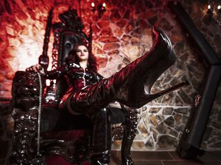 bizarre fetish videochat IsisKnox