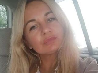smoking fetish cam ZlataKrus