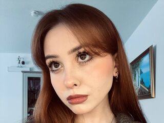 camslut masturbating AdaLeleux