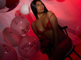 nude cam photo AdaraZaens