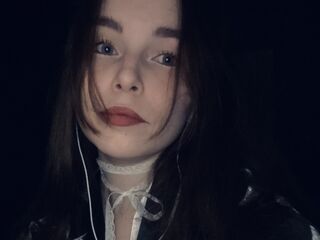 camslut AdelinaMorris