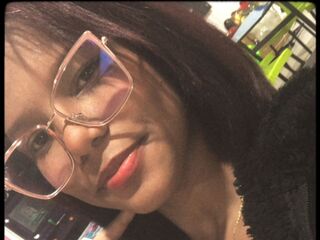 chat room webcam photo AlessaGiraldo