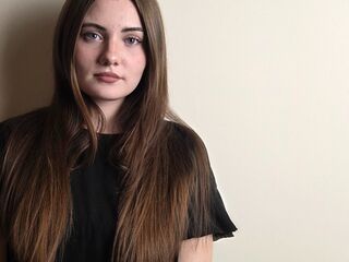 hot striptease web cam AlfrediaRoubekas