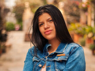 webcam girl AlishaRegan
