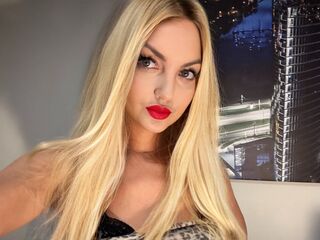 masturbating cam girl AlissaG