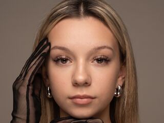 hot strip tease web cam AmandaRandolph