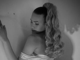 camwhore masturbating with sextoy AmbarAnthonela