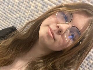 live webcam girl AminaBlooms