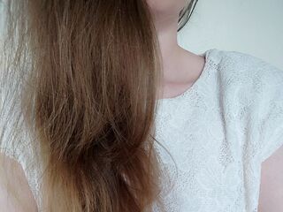 masturbating cam girl AnnMoore