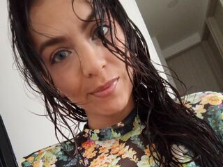 cambitch AnnyClouds