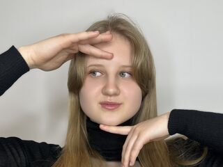 masturbating cam girl ArmindaMerry