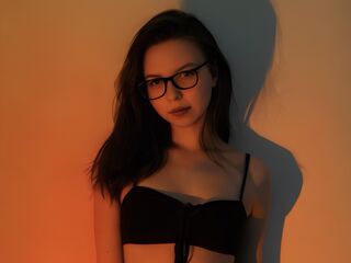mastubating web cam girl BeatrixHessey