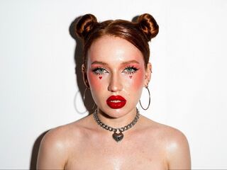 hot cam girl masturbating with dildo BellaMesmer