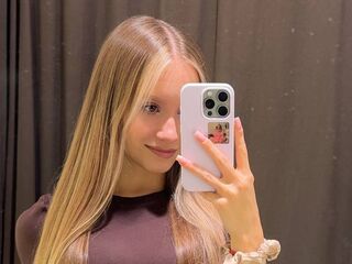 fingering BonnieNowa