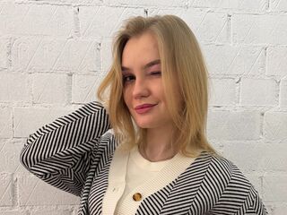 bedroom live webcam CamillaCapoccia