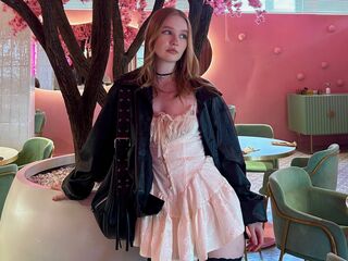 hot chat room CandiFerretti