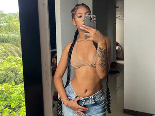 camgirl webcam sex picture CarolineCartson