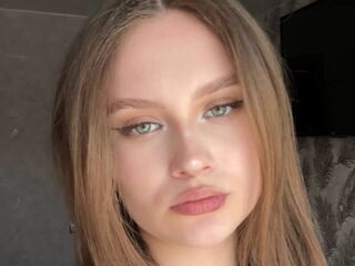 free chatroom CarylonPreis