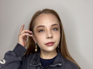 cam hooker chatroom CaseySalizar