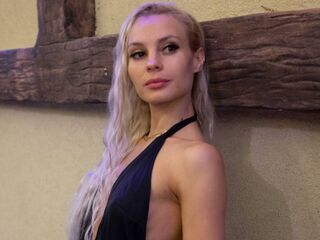 naked girl with cam masturbating CathiGetsinger