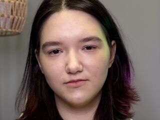 hot strip tease webcam CecilleBonavita