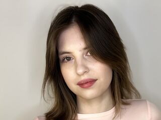 hot cam girl masturbating with vibrator ChandraTays