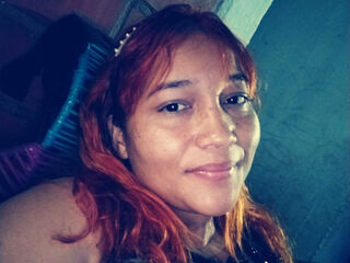 naked girl with webcam masturbating with vibrator CharlotePerez