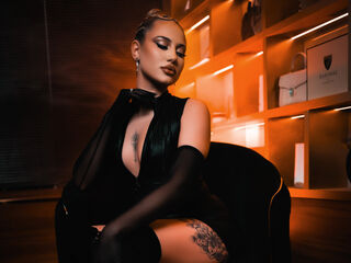 streaming live webcam ChloeGracey