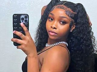 webcamgirl ChristabelBella