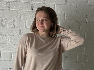 sexy webcam girl ChristiaBenoy