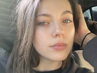 nude cam photo ClarettaZinno