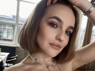 naked webcamgirl picture CloeTwilight