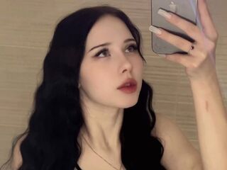 hot cam slut CorrinaWeirich