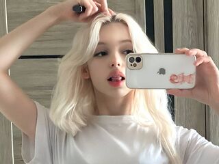 beautiful girl webcam CourtneyAdamo