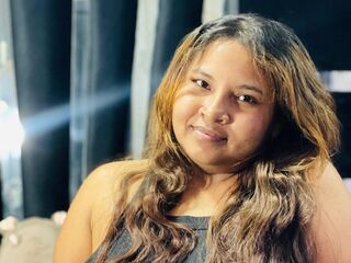 hot cam show CristinaSamy
