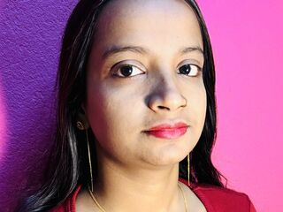 adult cam CuteMariya
