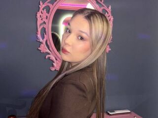 camgirl playing with sextoy DarnellCalvani